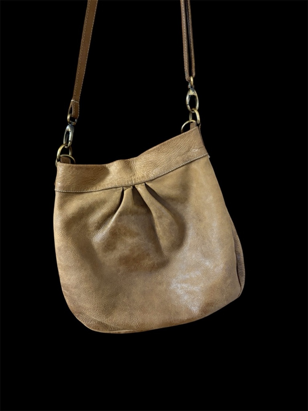 Roots Olivia Tan Leather Shoulder Bag with crossbody strap, made in Canada